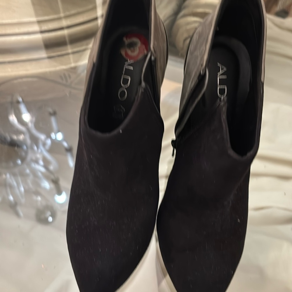 Zipper Aldo boots